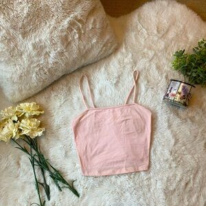 Light pink tank top crop top in women’s small.